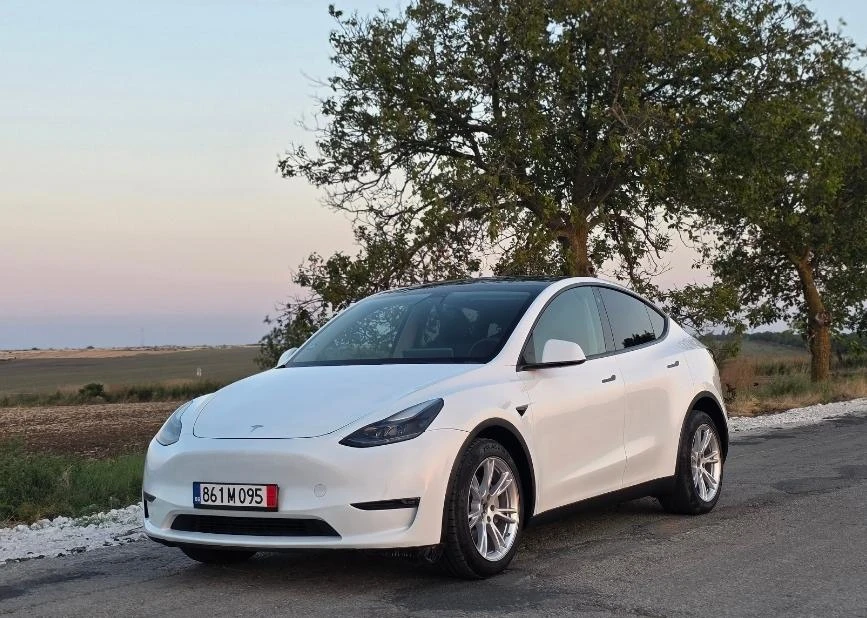 Tesla Model Y  4х4 Европейска Гаранция