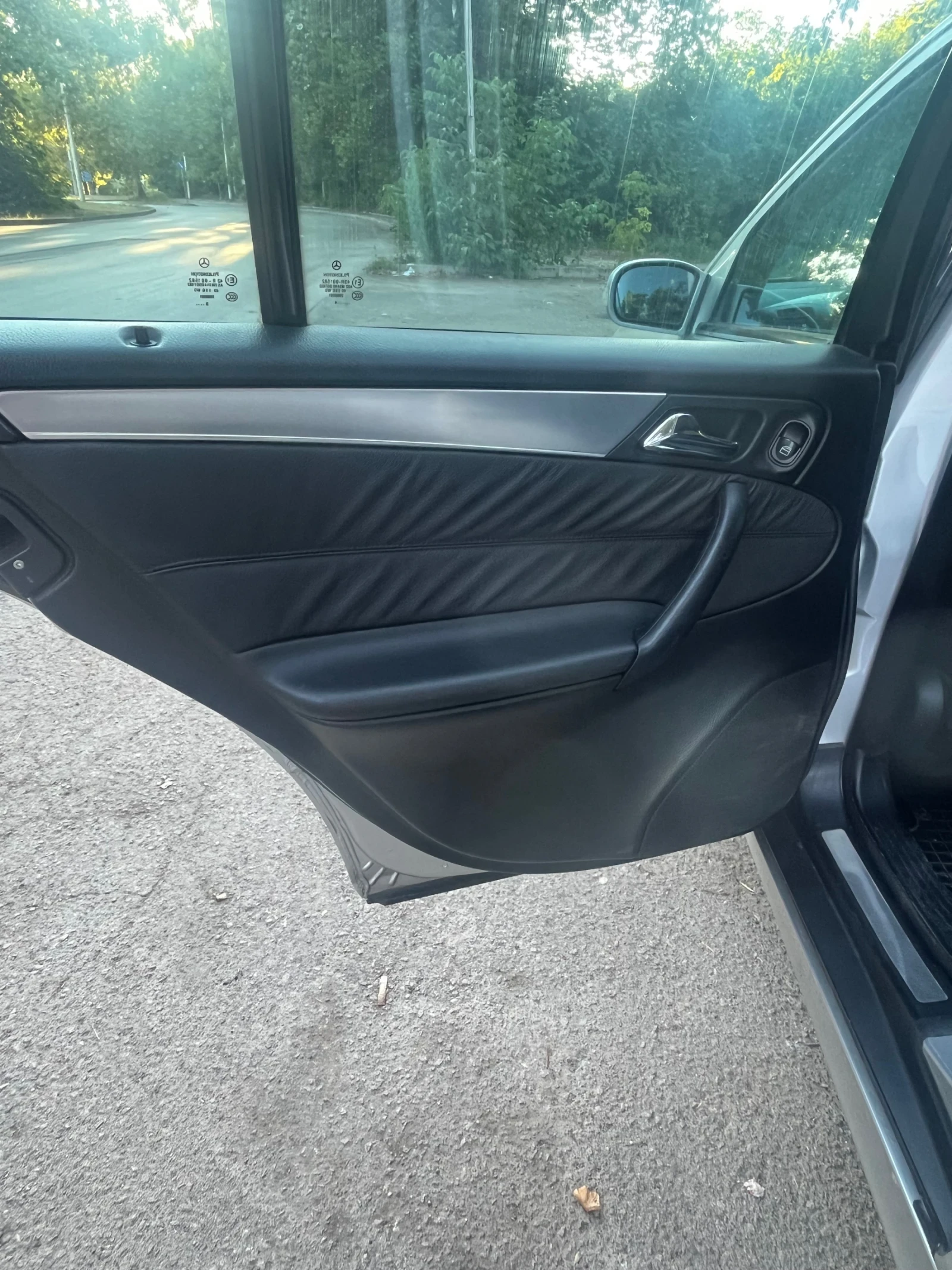 Mercedes-Benz C 220 C220, снимка 11 - Автомобили и джипове - 55730324