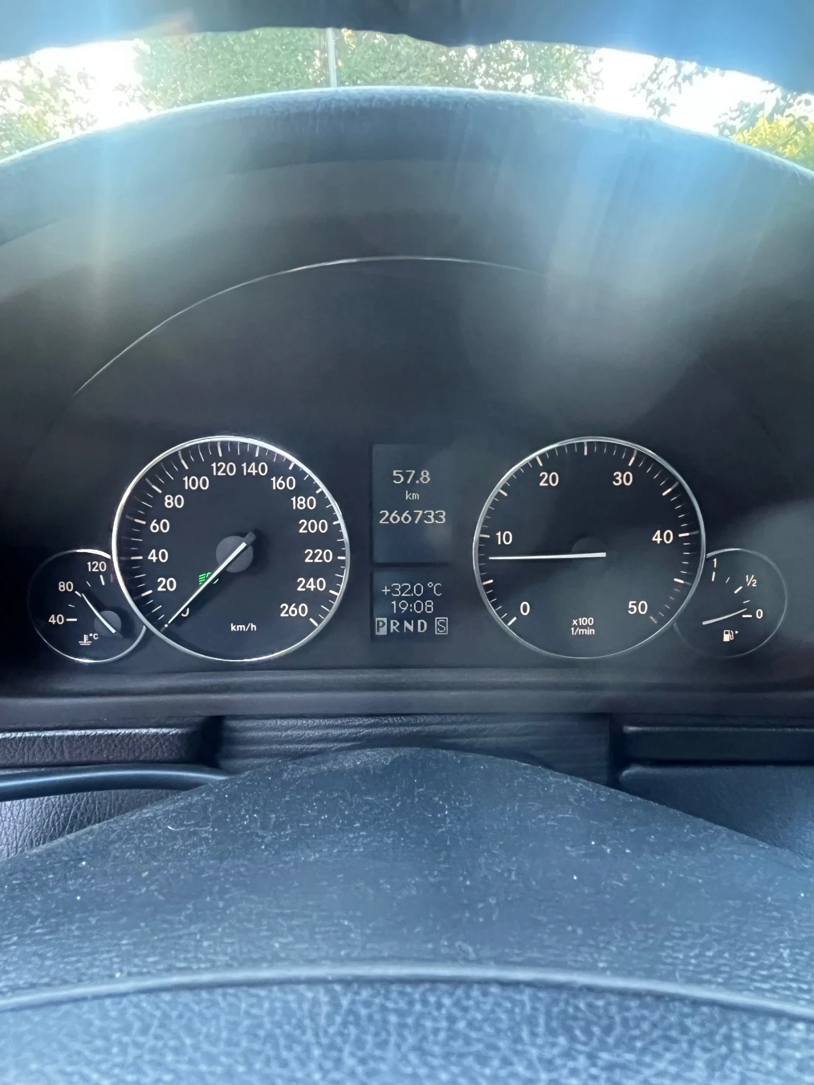 Mercedes-Benz C 220 C220, снимка 16 - Автомобили и джипове - 55730324