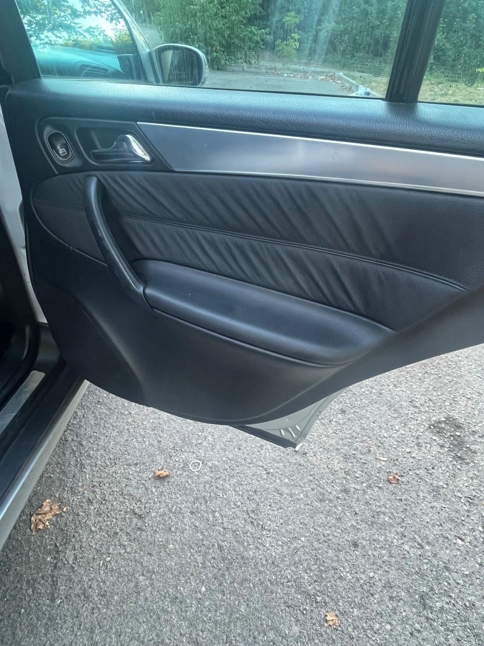 Mercedes-Benz C 220 C220, снимка 9 - Автомобили и джипове - 55730324