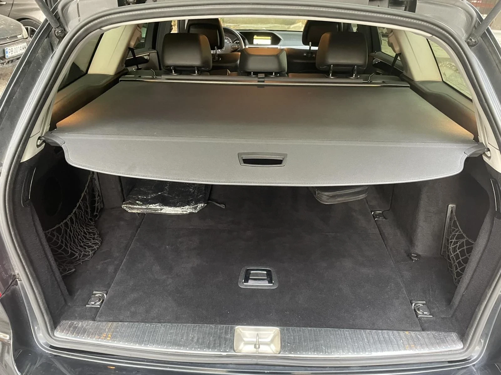Mercedes-Benz E 220, снимка 13 - Автомобили и джипове - 55805459