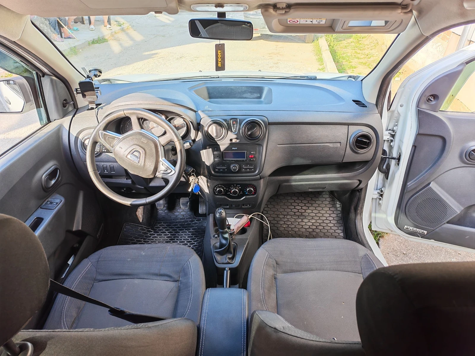 Dacia Lodgy, снимка 7 - Автомобили и джипове - 55890206
