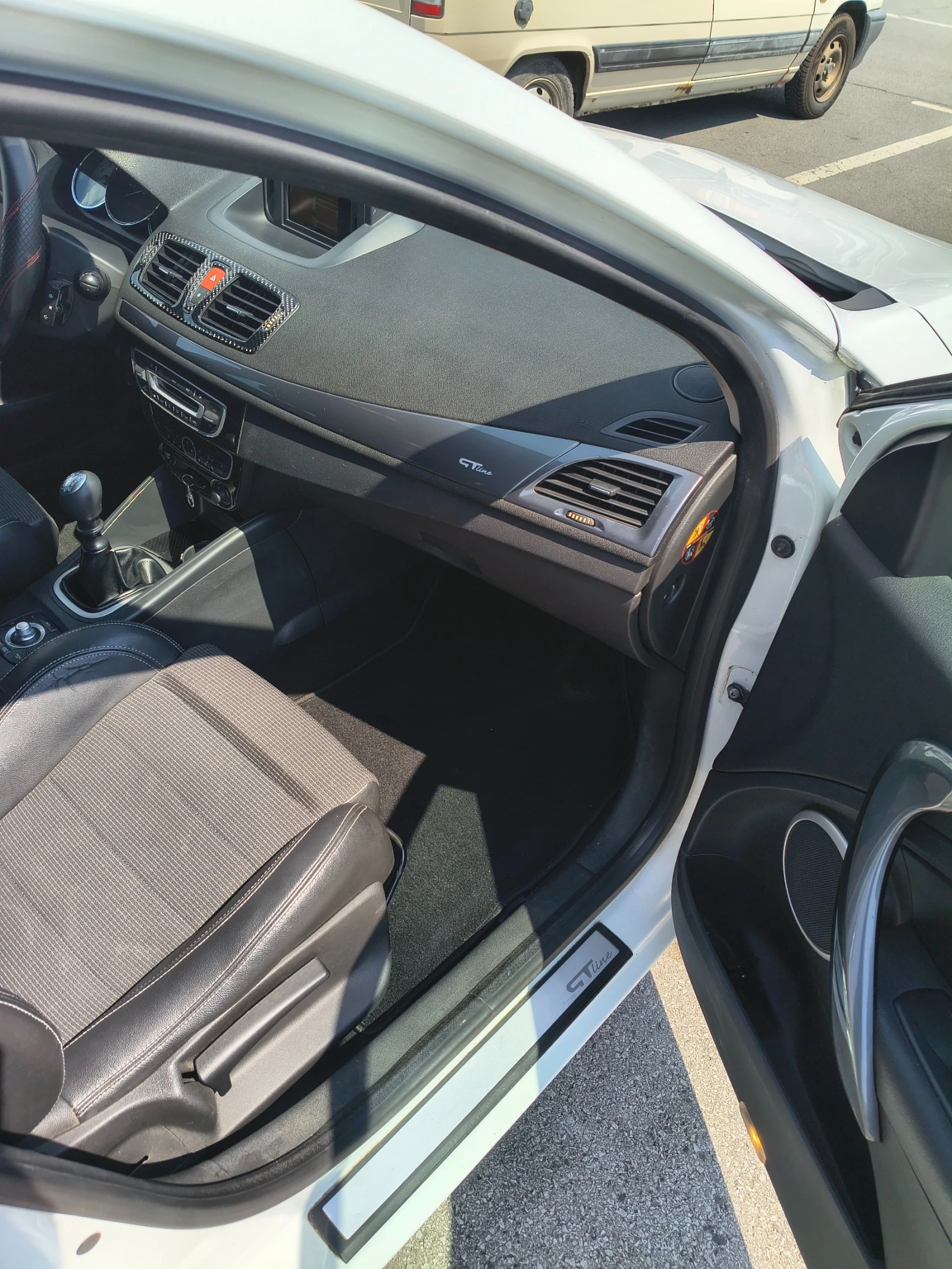 Renault Megane 3 GT LINE, снимка 11 - Автомобили и джипове - 56522553