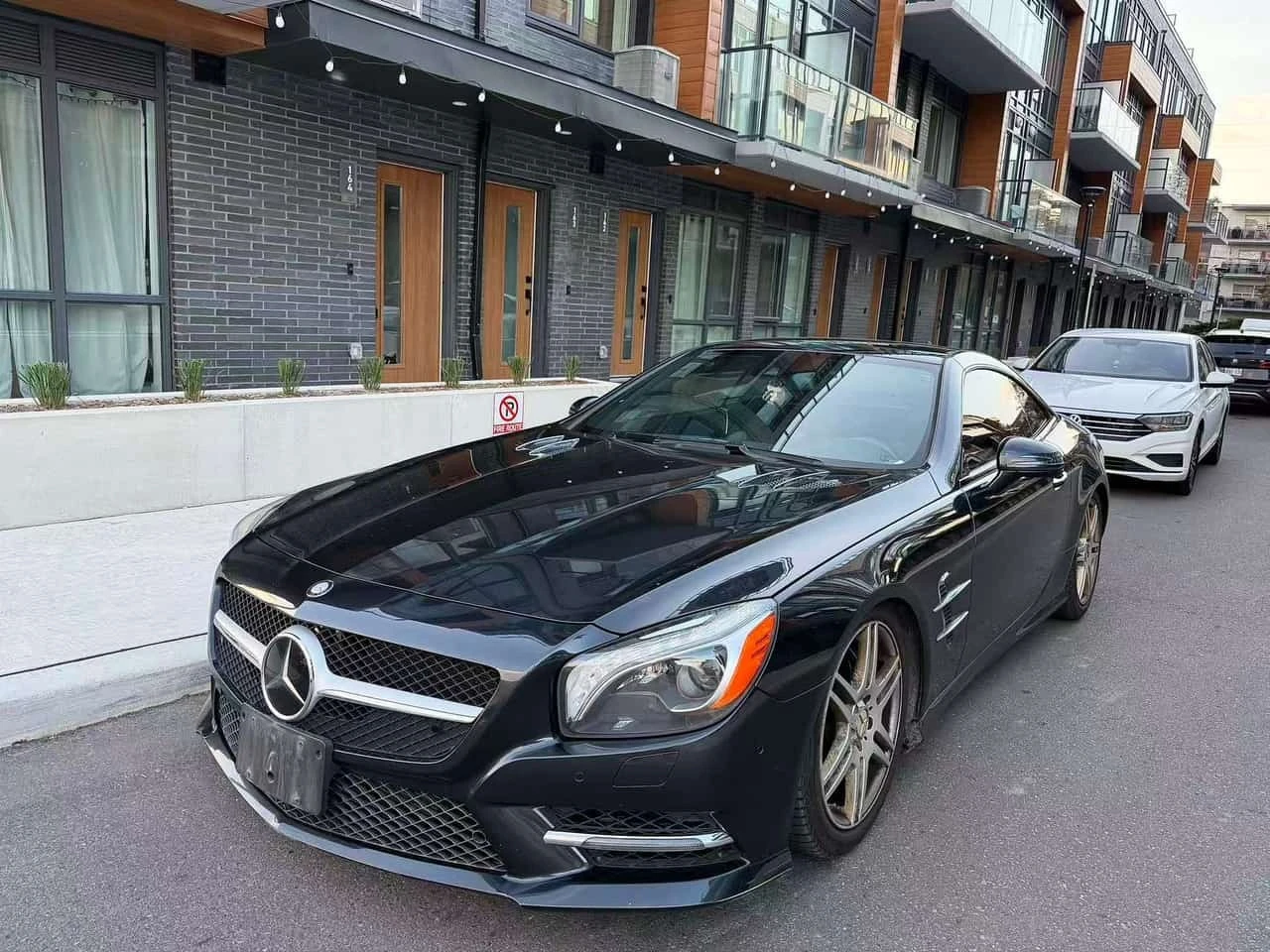 Mercedes-Benz SL 550 * АВТОКРЕДИТ * ГЛАВНО ПРЕДСТАВИТЕЛСТВО