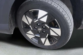 Hyundai Kona Preferred AWD/Collision-Avoidance//Cross-Traffic/, снимка 9