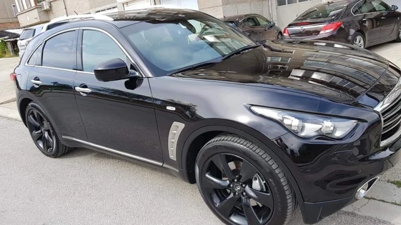 Infiniti Fx 30, снимка 2 - Автомобили и джипове - 49236629