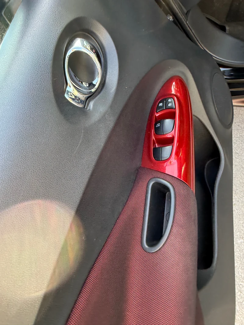 Nissan Juke 1.6, 117кс, Автоматик, камера, снимка 9 - Автомобили и джипове - 52865691