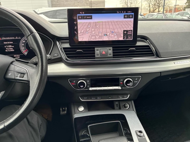 Audi Q5 * Technik * CARFAX * БЕЗ ПЪРВОНАЧАЛНА ВНОСКА, снимка 9 - Автомобили и джипове - 52951886