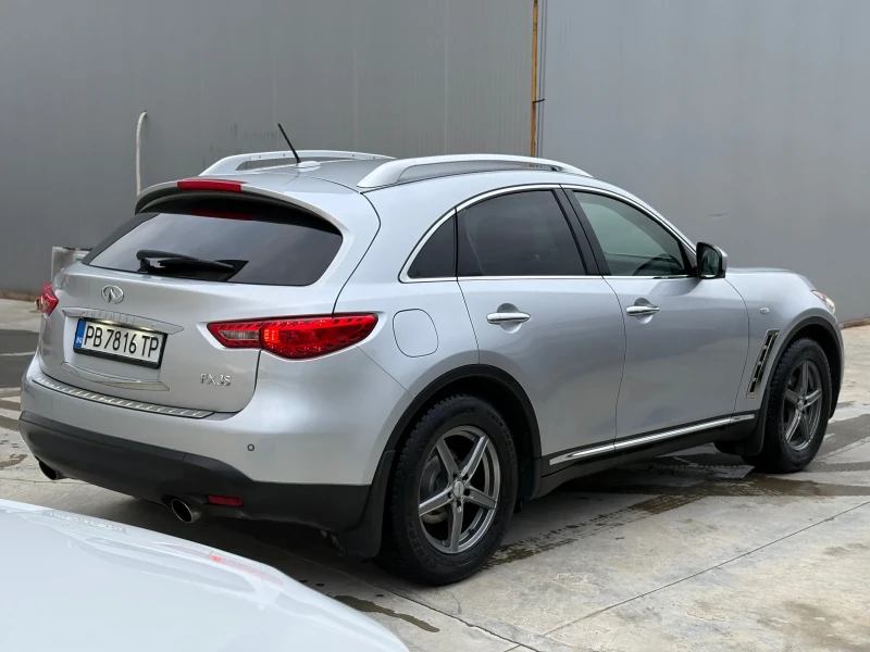 Infiniti Fx 35 Facelift* 360 камери* Обдухване* Подгрев* ГАЗ* , снимка 6 - Автомобили и джипове - 53263950