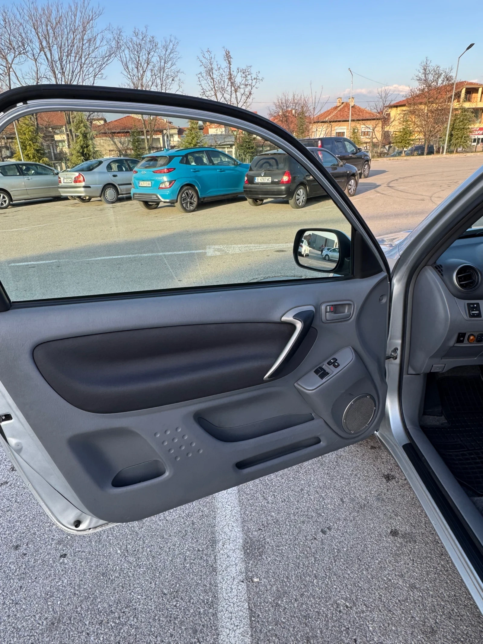 Toyota Rav4 2.0* * VVTI* * LPG* * AUTOMATIC* *  | Mobile.bg � ����������� 7