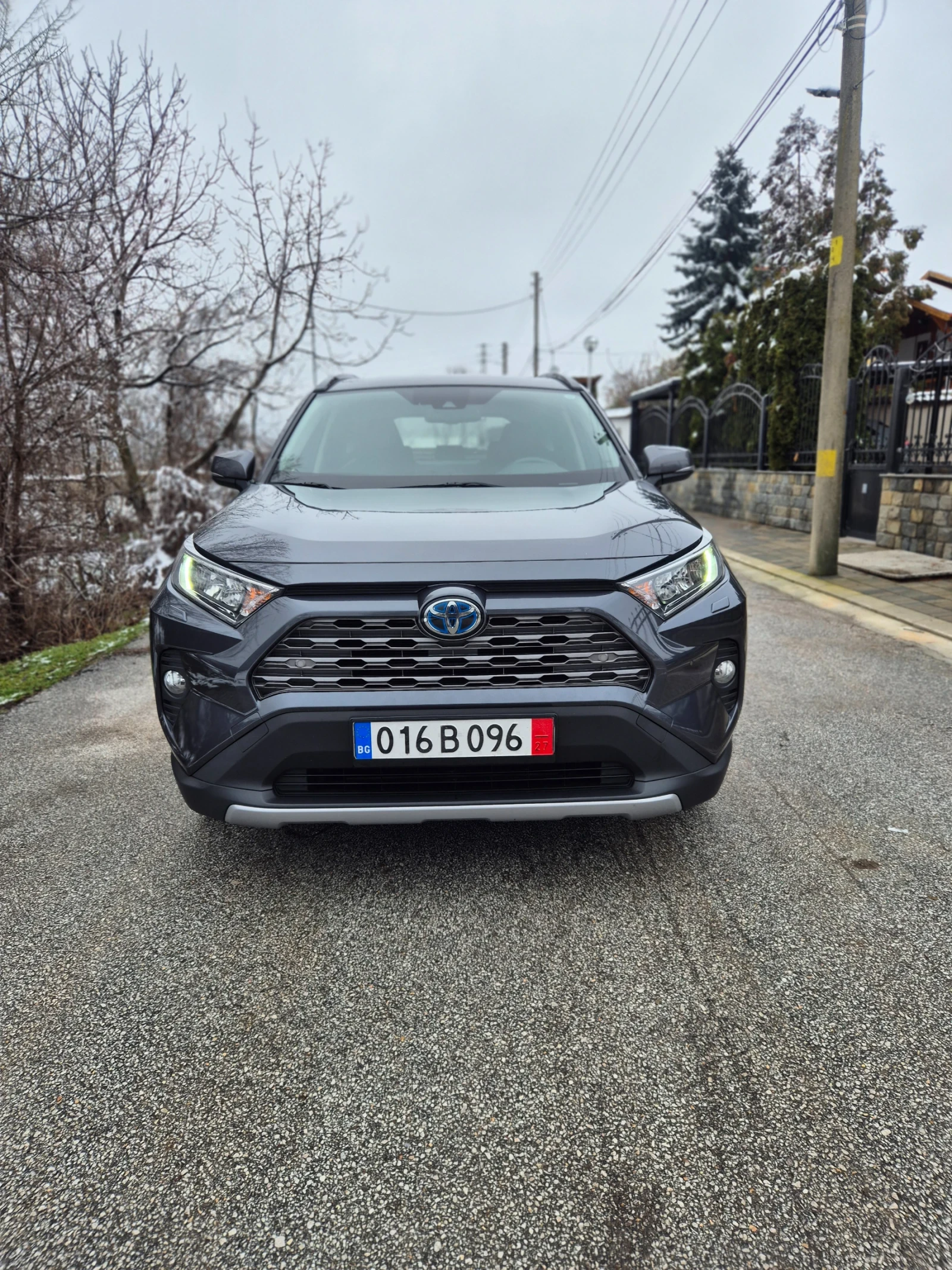 Toyota Rav4 2.5i Hybrid 218кс/11.21г. - изображение 3
