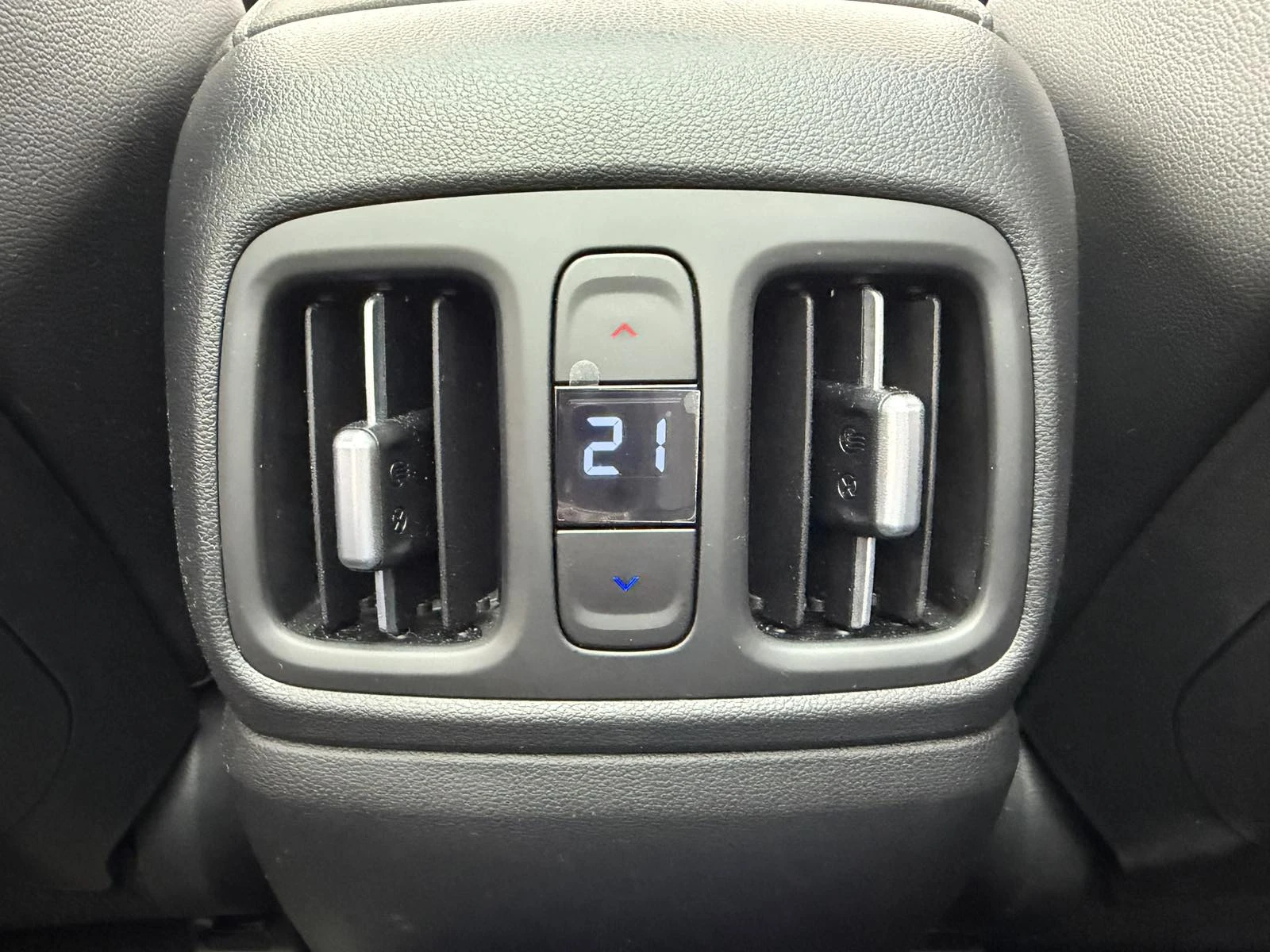 Hyundai Tucson LUXURY 20th ANNIVERSARY AWD - изображение 10