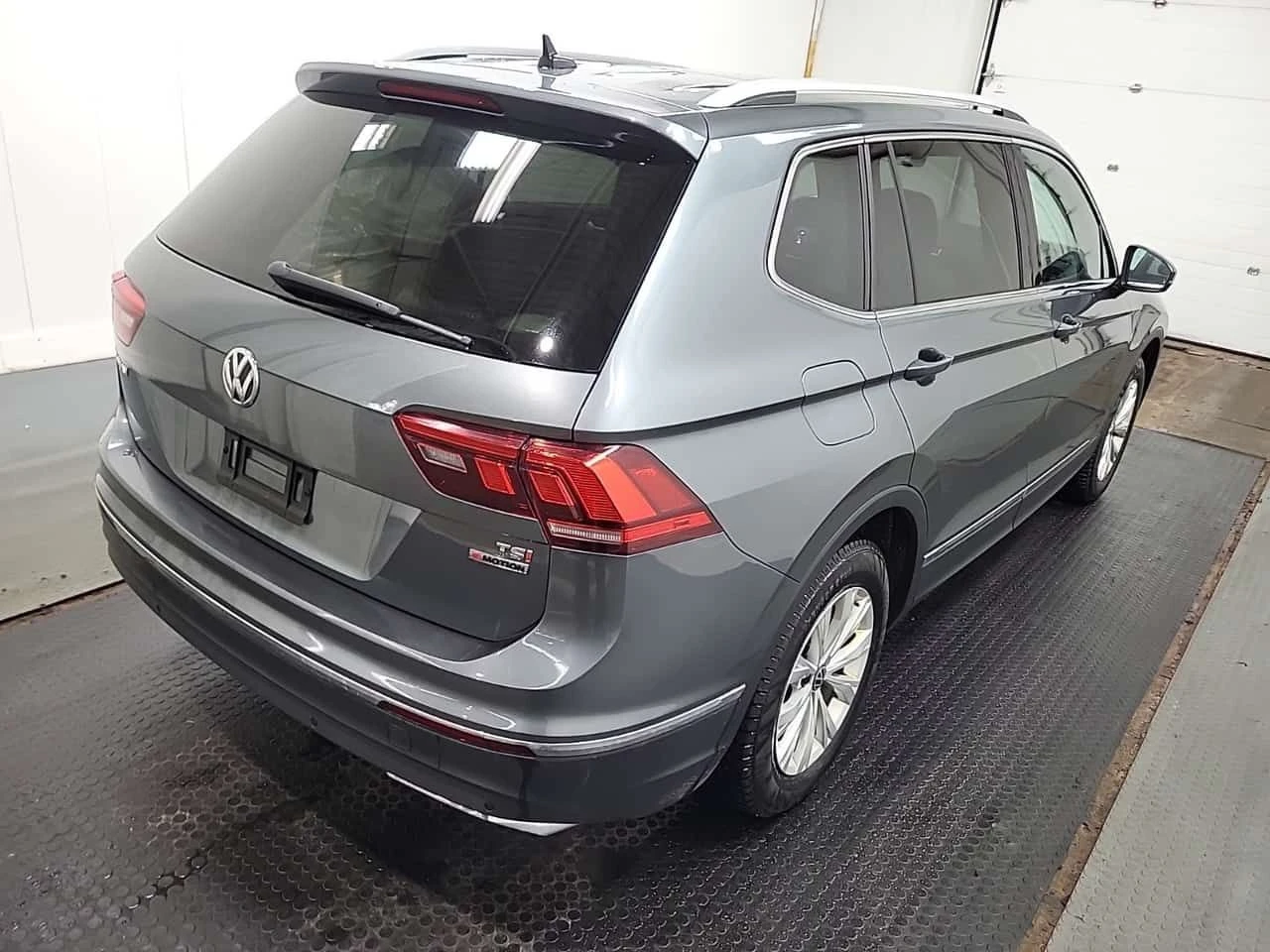 VW Tiguan * HIGHLINE * 2 ���� ����* 2 ����� * �������� *  | Mobile.bg � ����������� 3