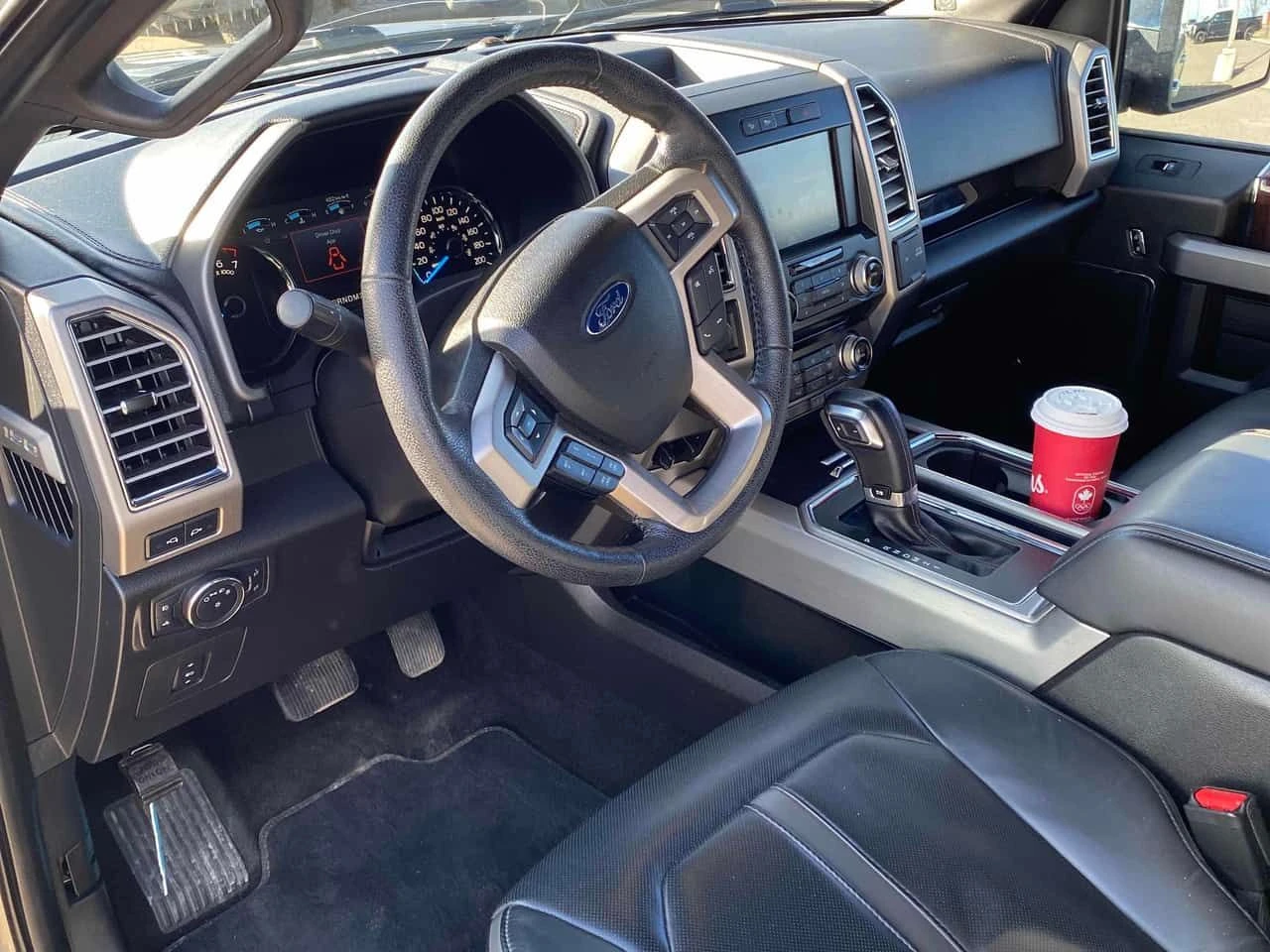 Ford F150 * 4WD SuperCrew 145" * 2 КЛЮЧА* PANO* KEYLESS*, снимка 5 - Автомобили и джипове - 54145788