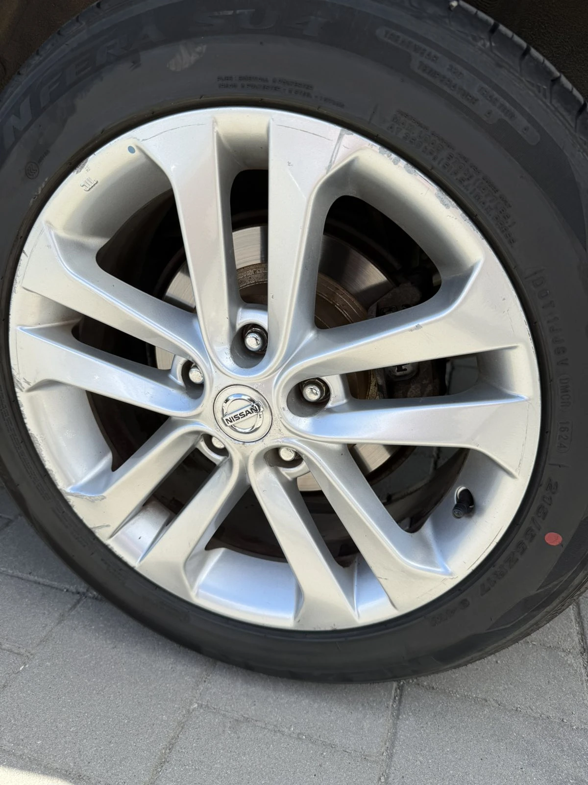 Nissan Juke 1.6 DIG-T 4x4 Automatic, снимка 16 - Автомобили и джипове - 54609252