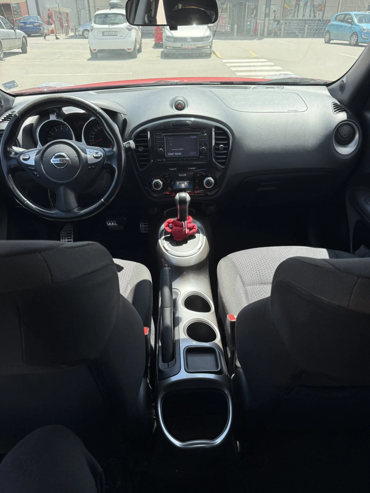 Nissan Juke 1.6 DIG-T 4x4 Automatic, снимка 5 - Автомобили и джипове - 54609252