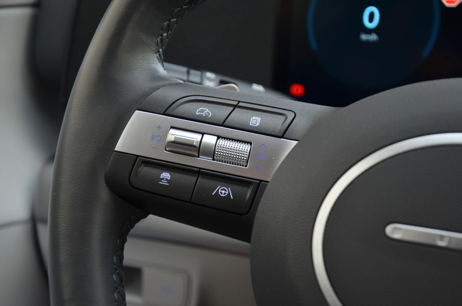 Hyundai Kona Premium, снимка 6 - Автомобили и джипове - 54750109