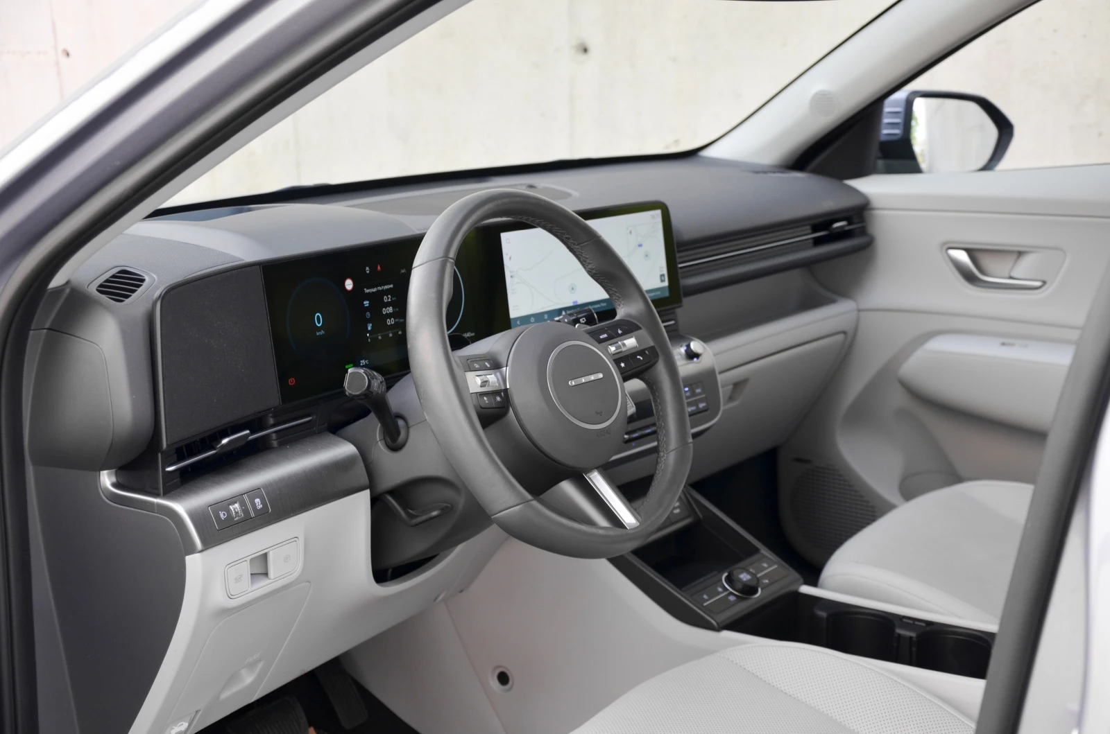 Hyundai Kona Premium, снимка 14 - Автомобили и джипове - 54750109