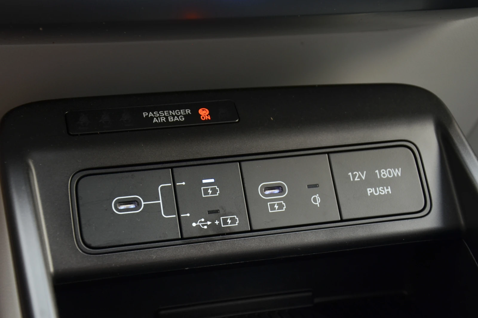 Hyundai Kona Premium, снимка 12 - Автомобили и джипове - 54750109