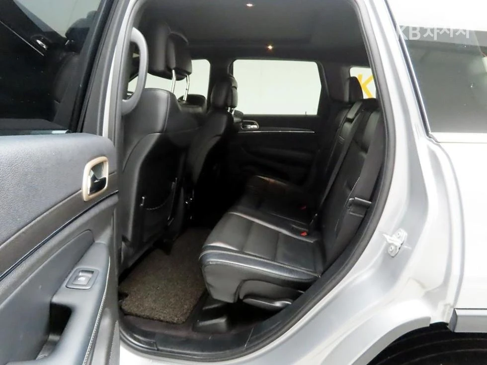 Jeep Grand cherokee 3.6 Limited, снимка 10 - Автомобили и джипове - 54763644