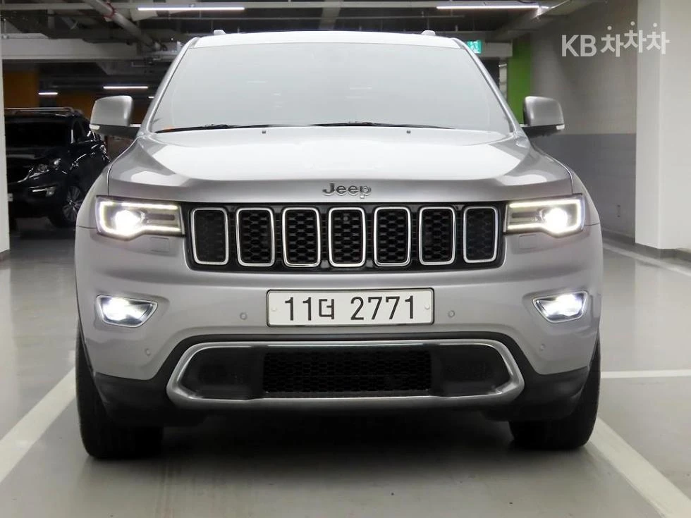 Jeep Grand cherokee 3.6 Limited, снимка 2 - Автомобили и джипове - 54763644
