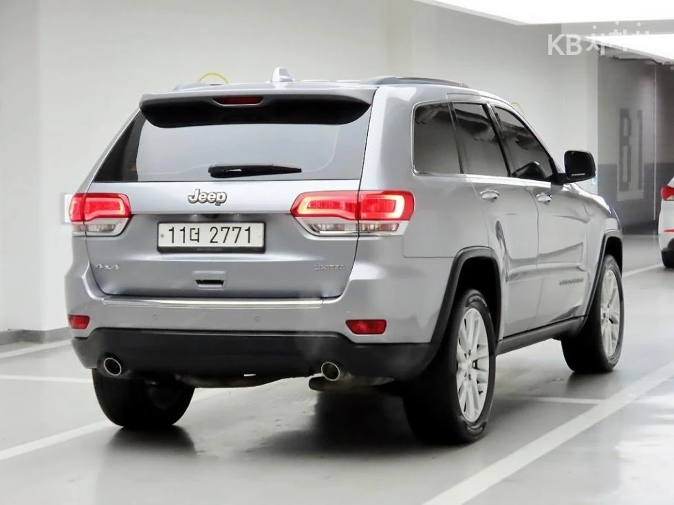 Jeep Grand cherokee 3.6 Limited, снимка 4 - Автомобили и джипове - 54763644