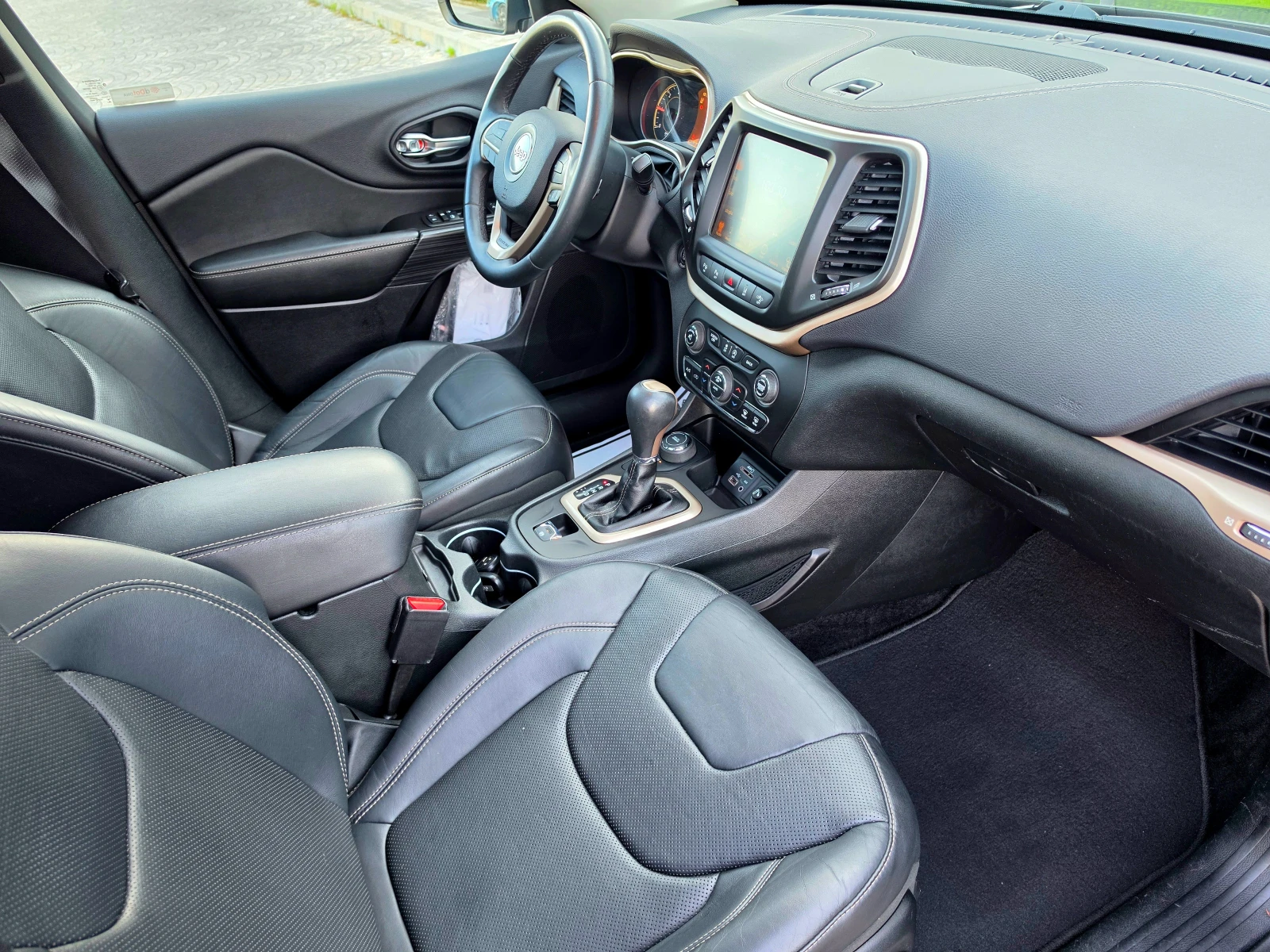 Jeep Cherokee 2.0* MULTI-JET* 4×4* LIMITED* FULL* TOP* , снимка 13 - Автомобили и джипове - 54976583