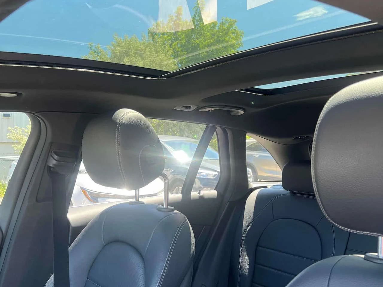 Mercedes-Benz GLC 300 4MATIC/ПАНОРАМА/ПОДГРЕВИ/360, снимка 10 - Автомобили и джипове - 54983657