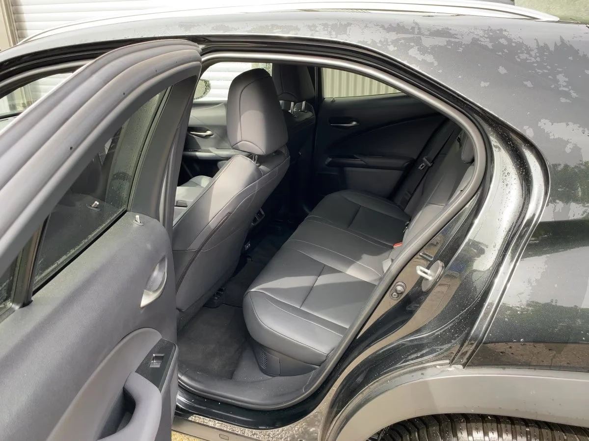 Lexus UX HEV/199HP/F-SPORT/CAM/ACC/LED/NAVI/KLESS/612q, снимка 14 - Автомобили и джипове - 55719370