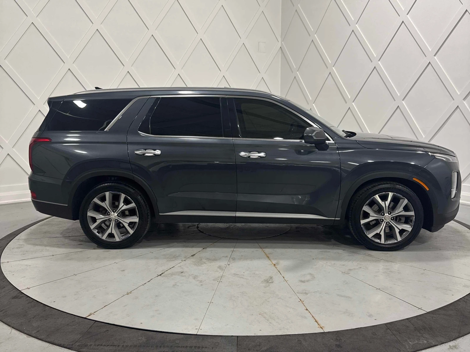 Hyundai Palisade * Luxury * АВТОКРЕДИТ БЕЗ ПЪРВОНАЧАЛНА ВНОСКА* , снимка 3 - Автомобили и джипове - 55959162