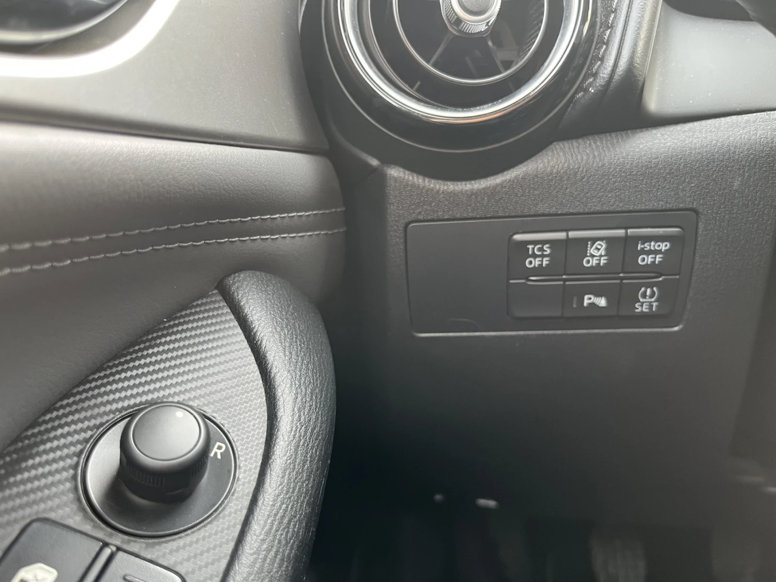Mazda CX-3 1.8 facelift , снимка 7 - Автомобили и джипове - 56058999