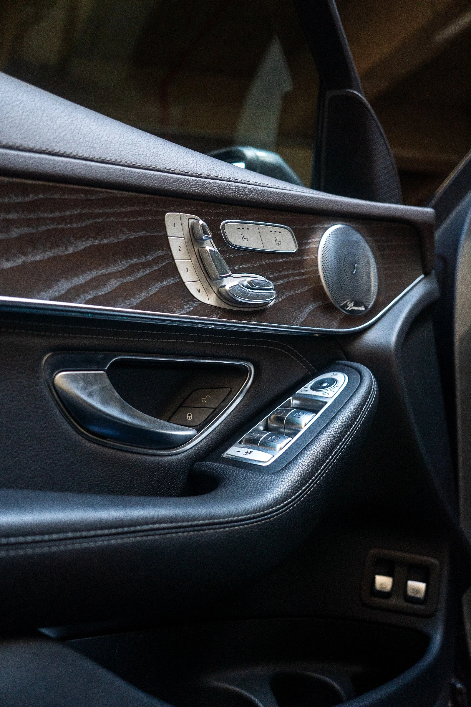 Mercedes-Benz GLC 220 CDI 4MATIC AIRMATIC, снимка 12 - Автомобили и джипове - 56152518