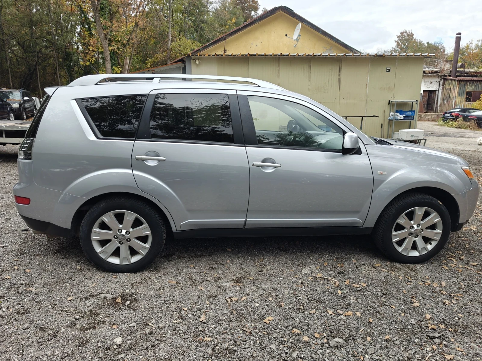 Mitsubishi Outlander 2.4  4WD ��� | Mobile.bg � ����������� 4