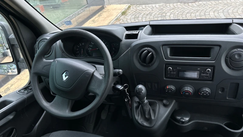 Renault Master, снимка 11 - Бусове и автобуси - 47980813