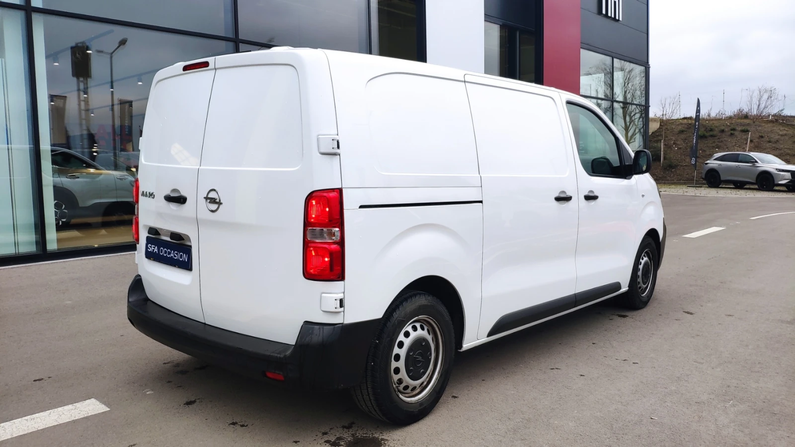 Opel Vivaro VAN M 1.5D/120 - изображение 4