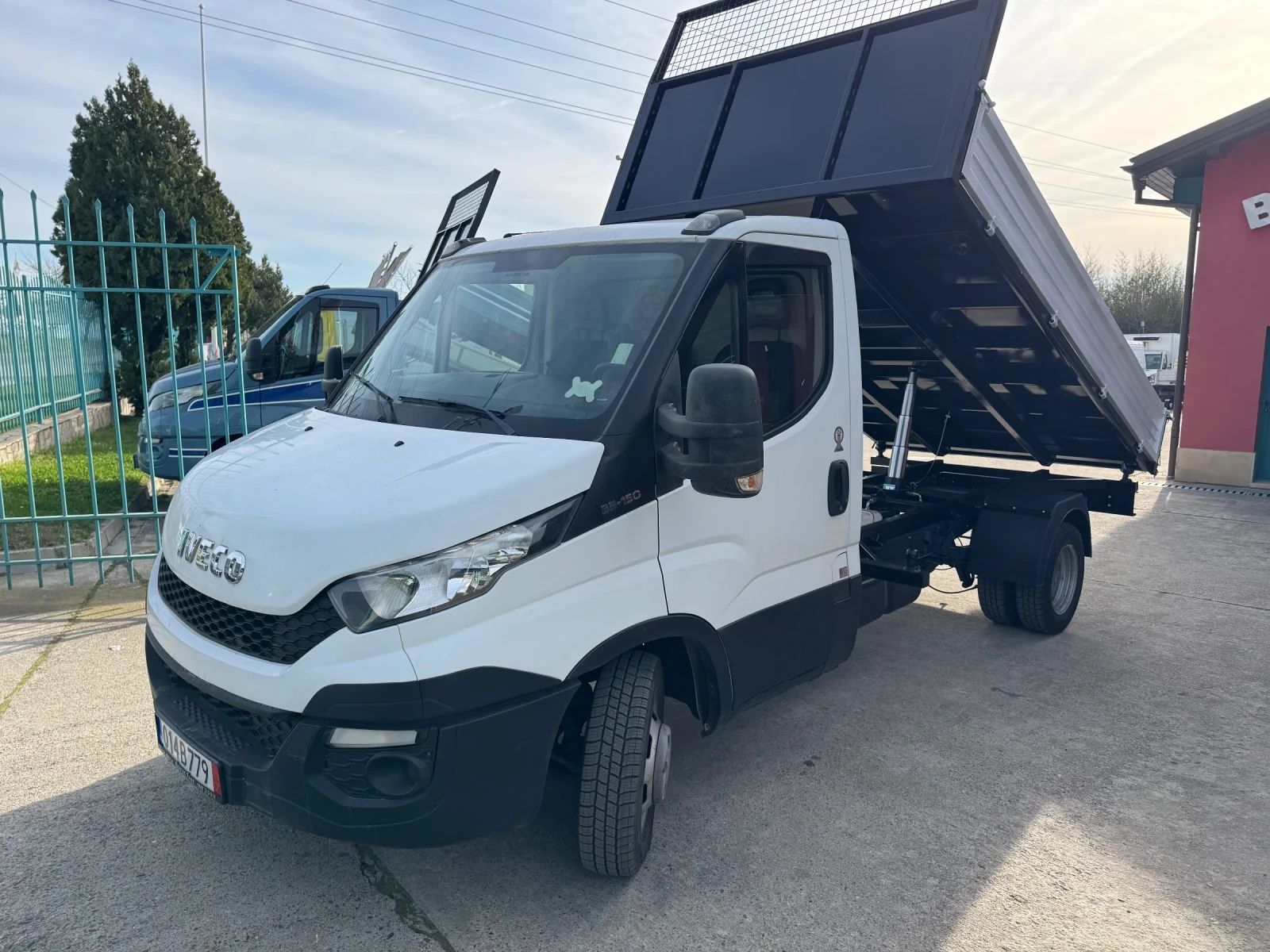Iveco Daily 3.0HPI* Климатик* Тристранен самосвал* 3.80м кош - изображение 2
