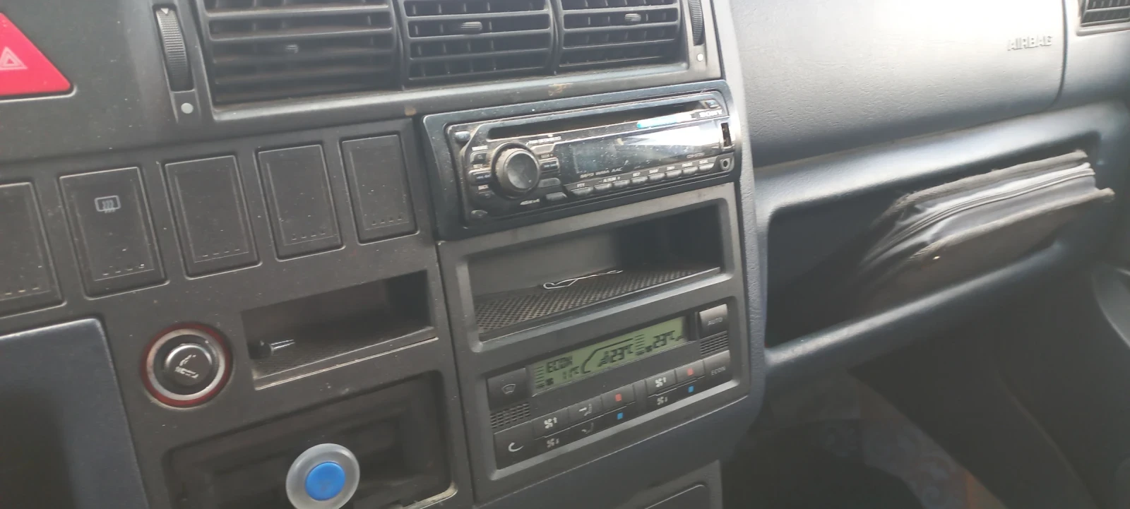 VW Caravelle 4?4, снимка 8 - Бусове и автобуси - 54058691