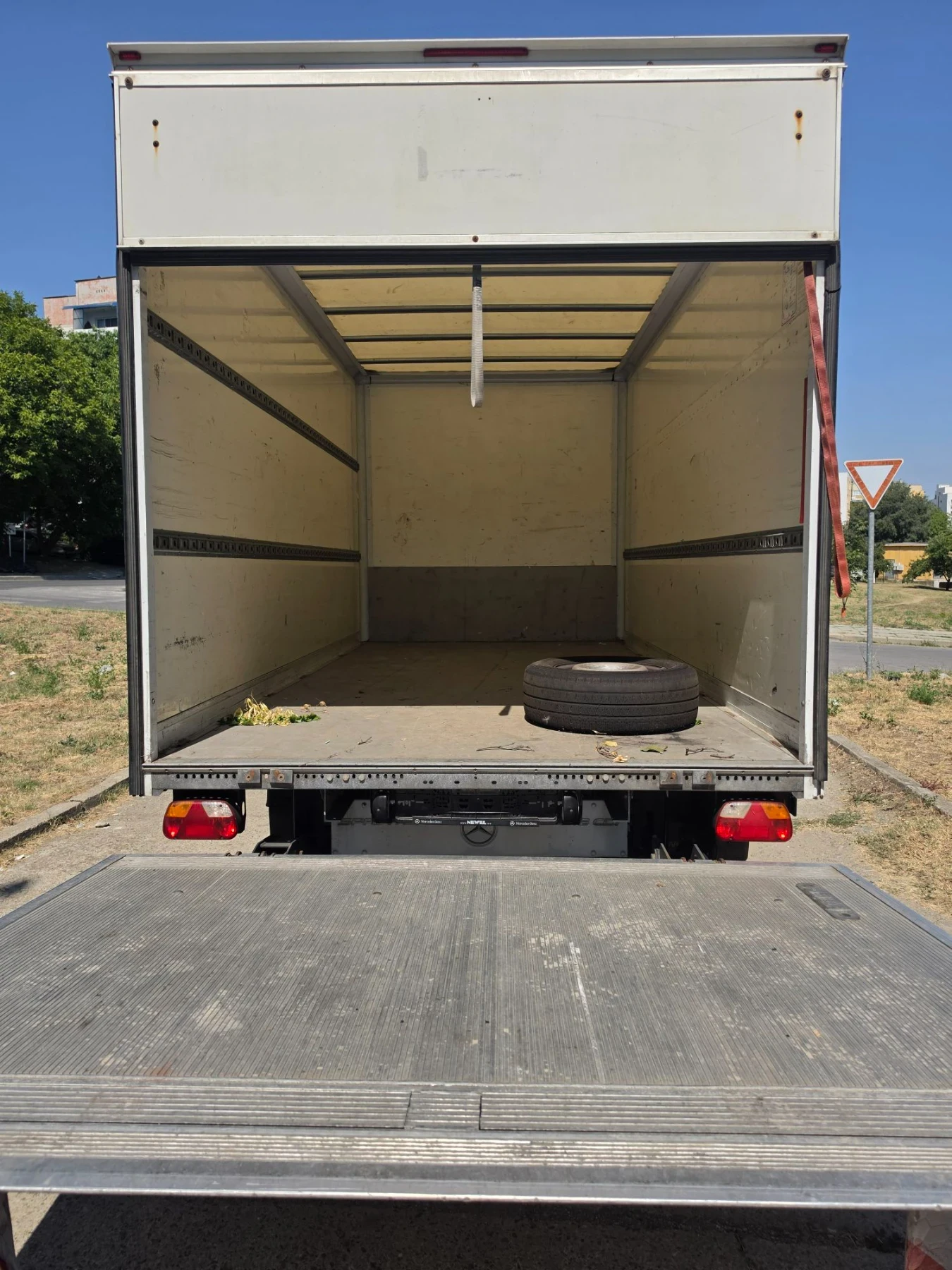 Mercedes-Benz Sprinter 316, снимка 9 - Бусове и автобуси - 55793784