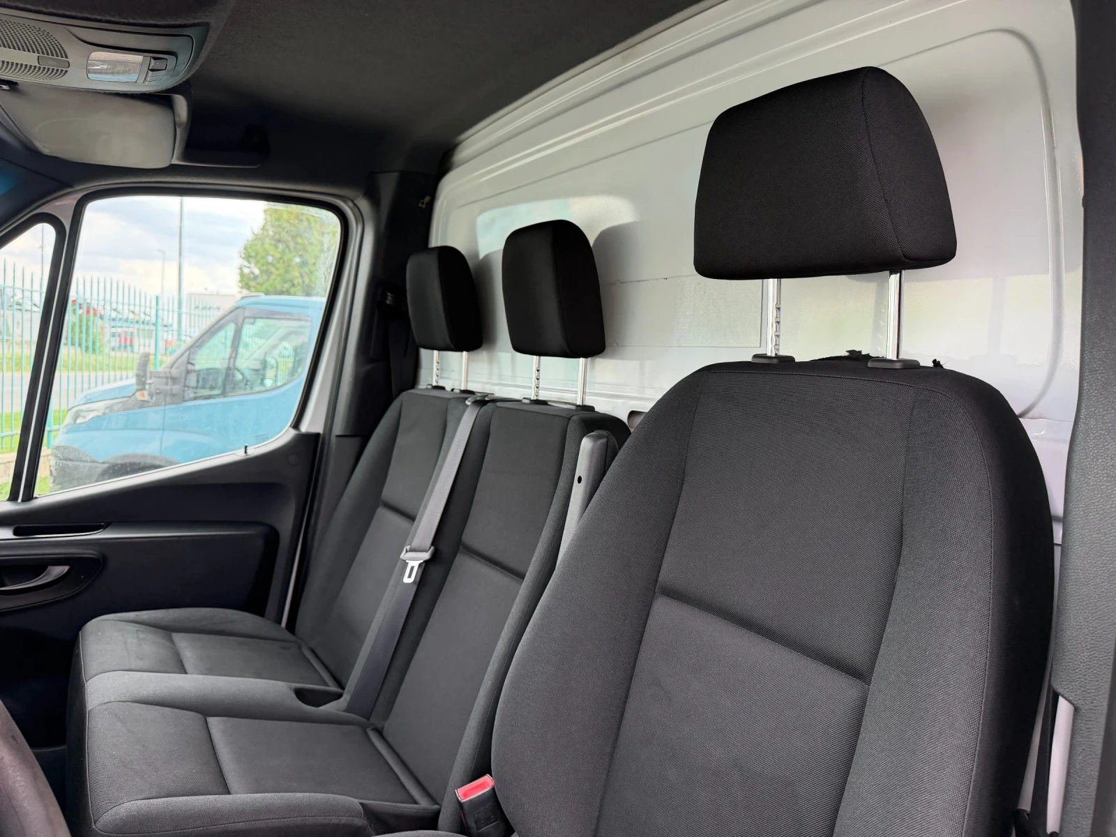 Mercedes-Benz Sprinter 516 CDI* Климатик* 4.80 метра фургон, снимка 8 - Бусове и автобуси - 55791734