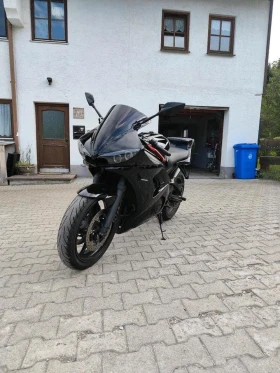  Yamaha YZF-R6