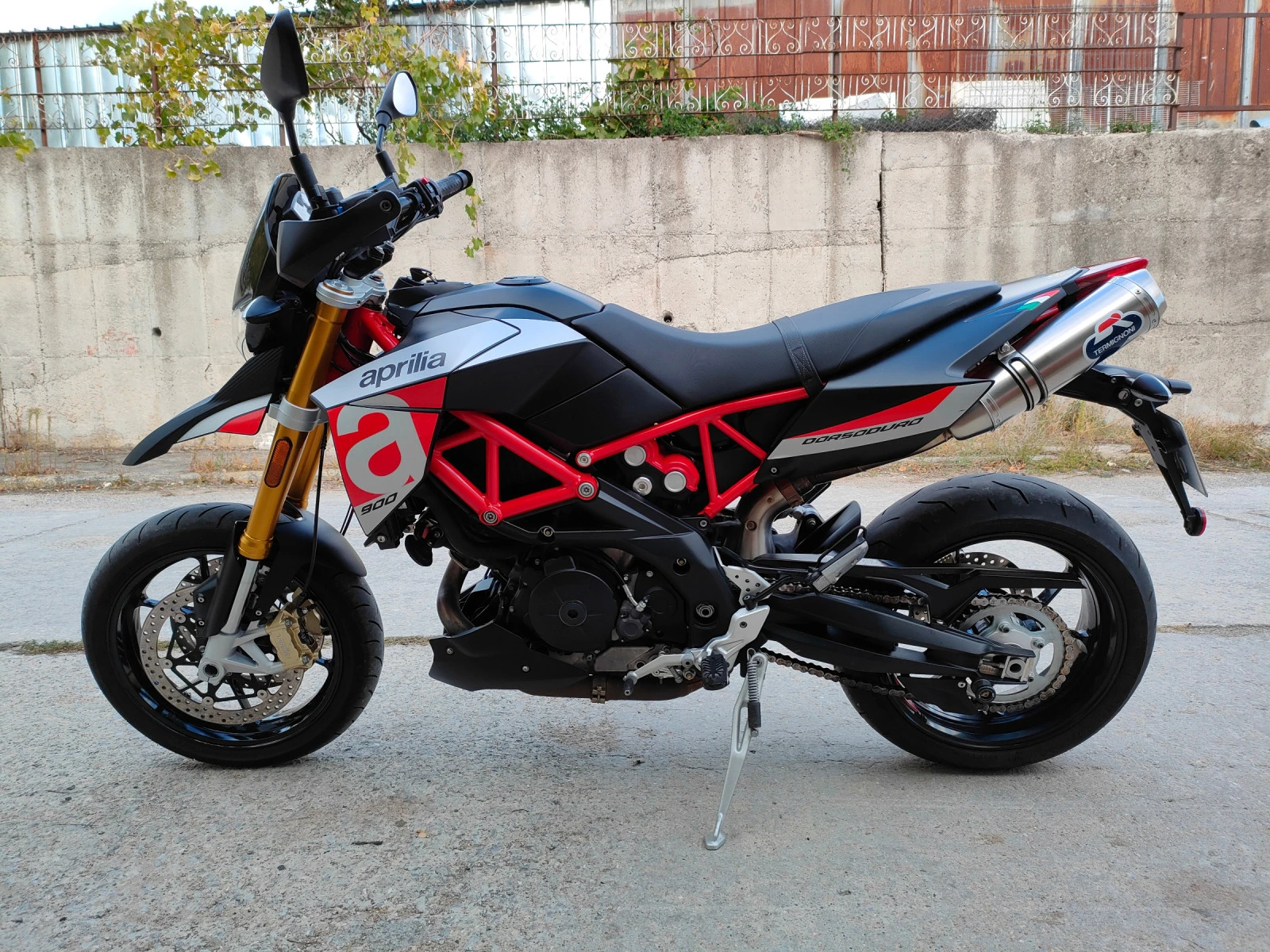 Aprilia Dorsoduro 900 - изображение 3