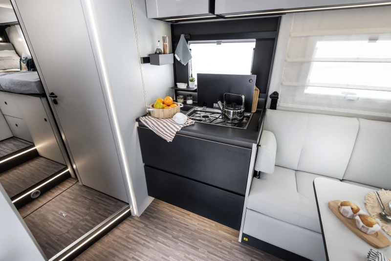 Кемпер Mobilvetta KEA P86 2026, снимка 8 - Каравани и кемпери - 52611746