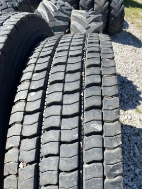 Гуми Зимни 275/70R22.5, снимка 3