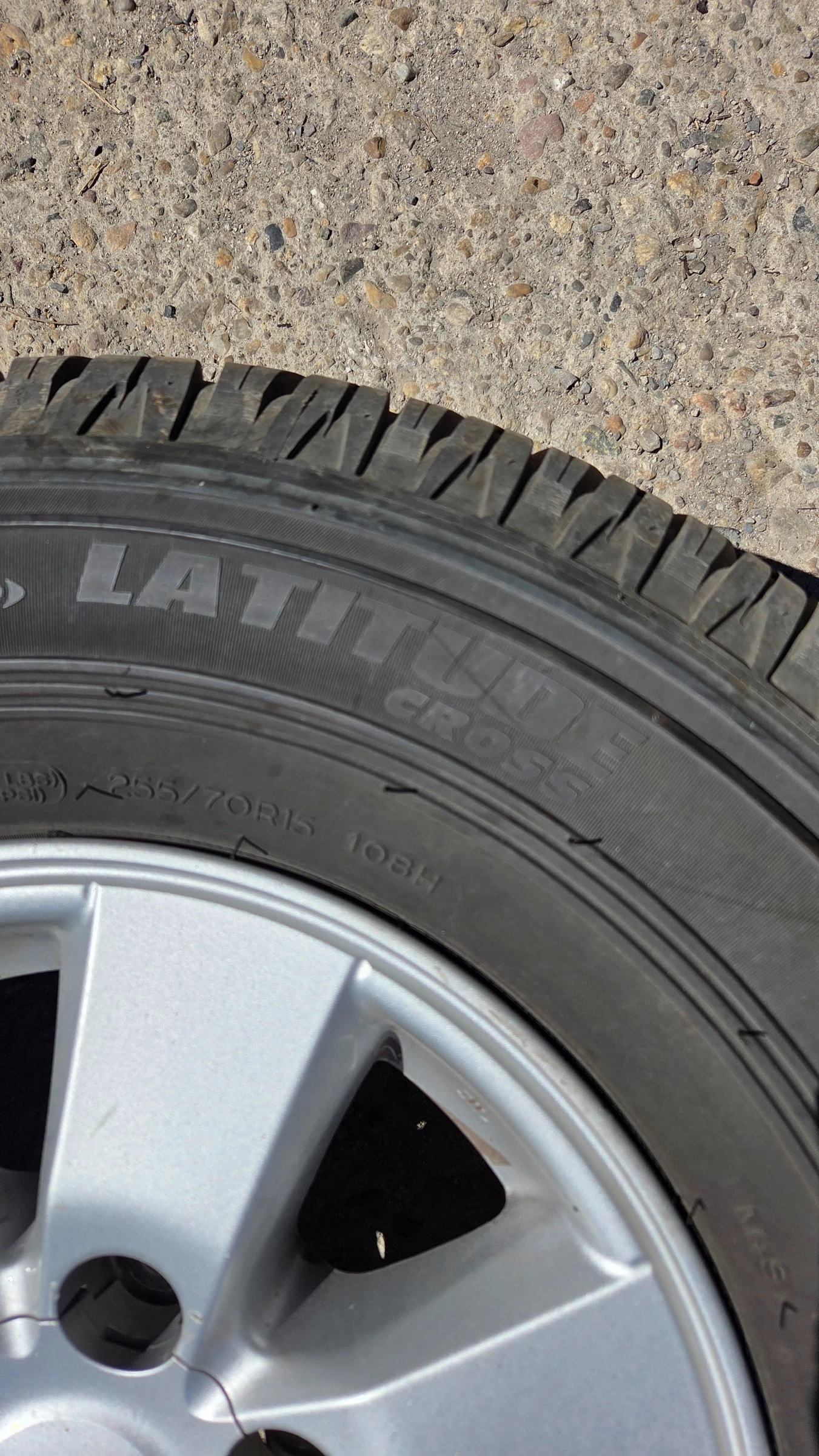 Гуми с джанти Michelin 255/70R15, снимка 6 - Гуми и джанти - 54300515