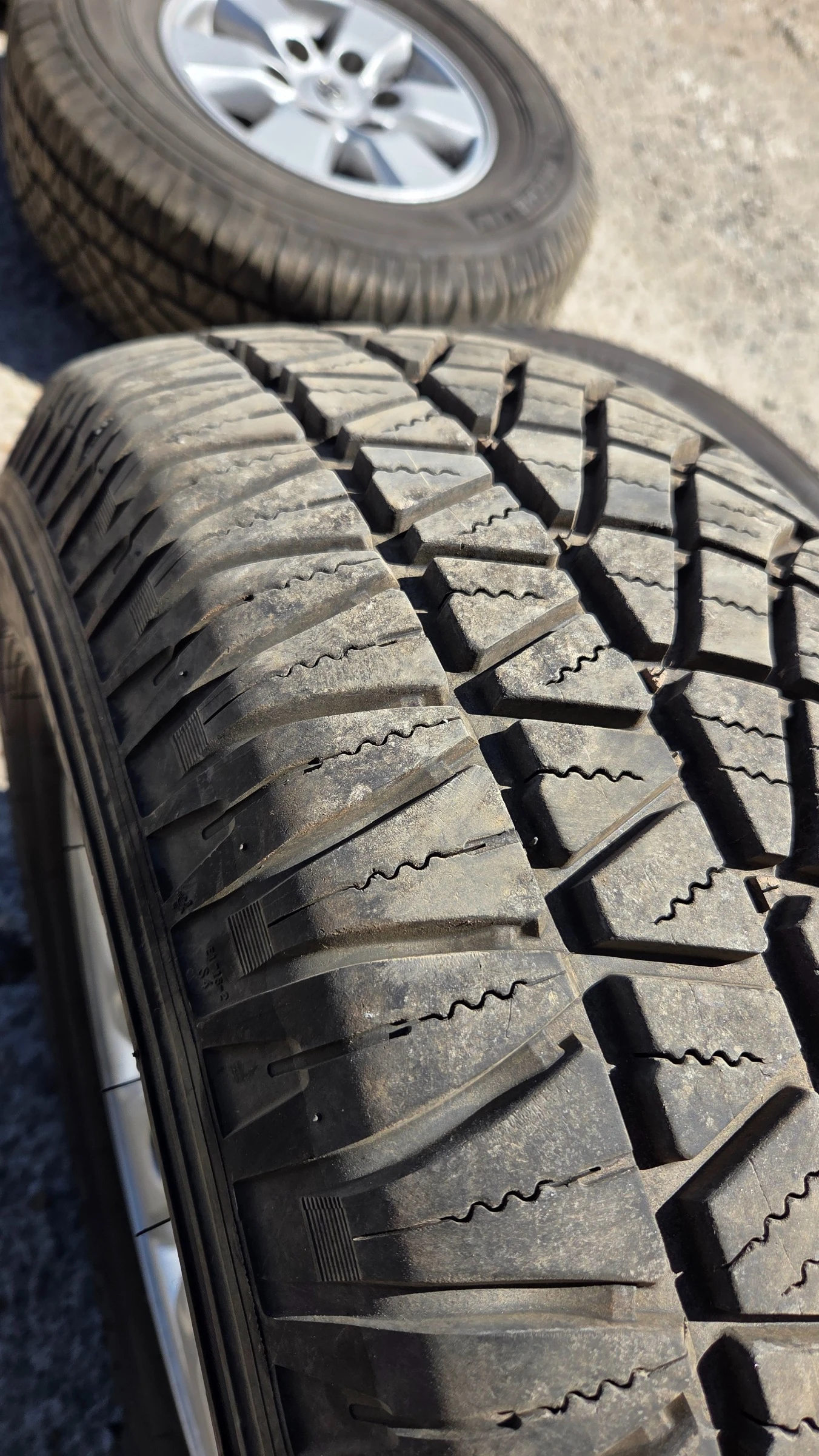 Гуми с джанти Michelin 255/70R15, снимка 10 - Гуми и джанти - 54300515