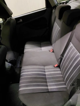 Ford Focus 1, 6 TDCi, снимка 6