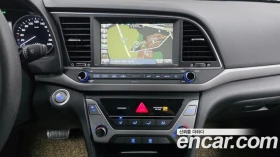 Hyundai Elantra, снимка 13