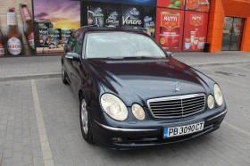 ������ Mercedes-Benz E 320