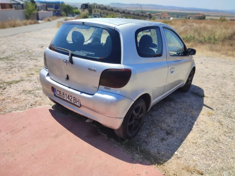 Toyota Yaris 1.0 vvti, снимка 2 - Автомобили и джипове - 47353446