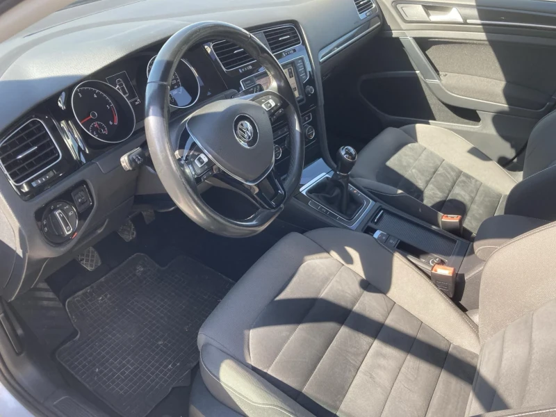 VW Golf EURO 6 NAVI TOP 110 k.c., снимка 8 - Автомобили и джипове - 47571415